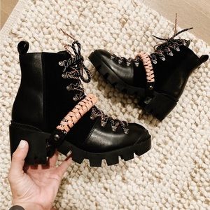 SCHUTZ. Size 7.5
Women's Emanuela Platform Booties